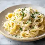 15 Minute Creamy Garlic Pasta Recipe