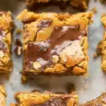 Pumpkin Almond Crumble Blondies