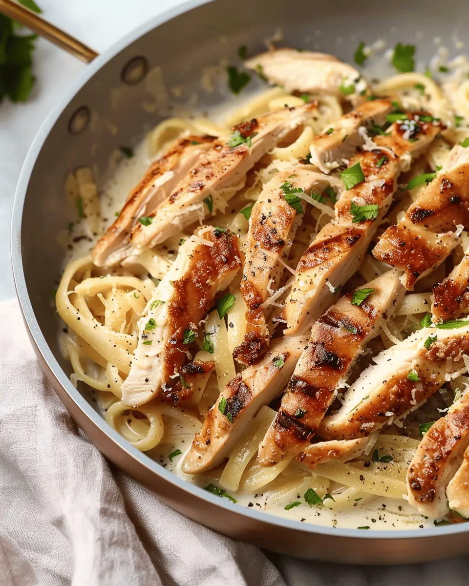 Easy Garlic Parmesan Chicken Pasta: A Healthy Dinner Delight